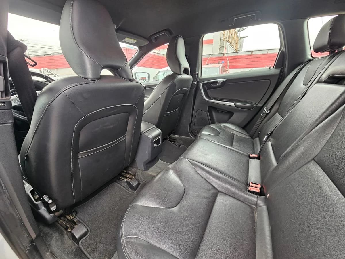 VOLVO XC60 T5 COMFORT - 2016 - Imagen 4