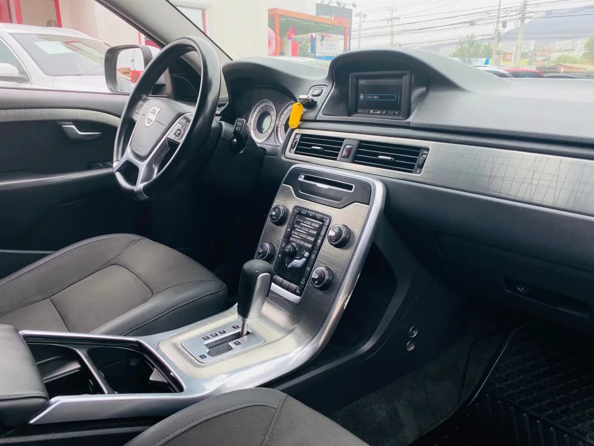 VOLVO XC70 D5 COMFORT - 2012 - Imagen 10