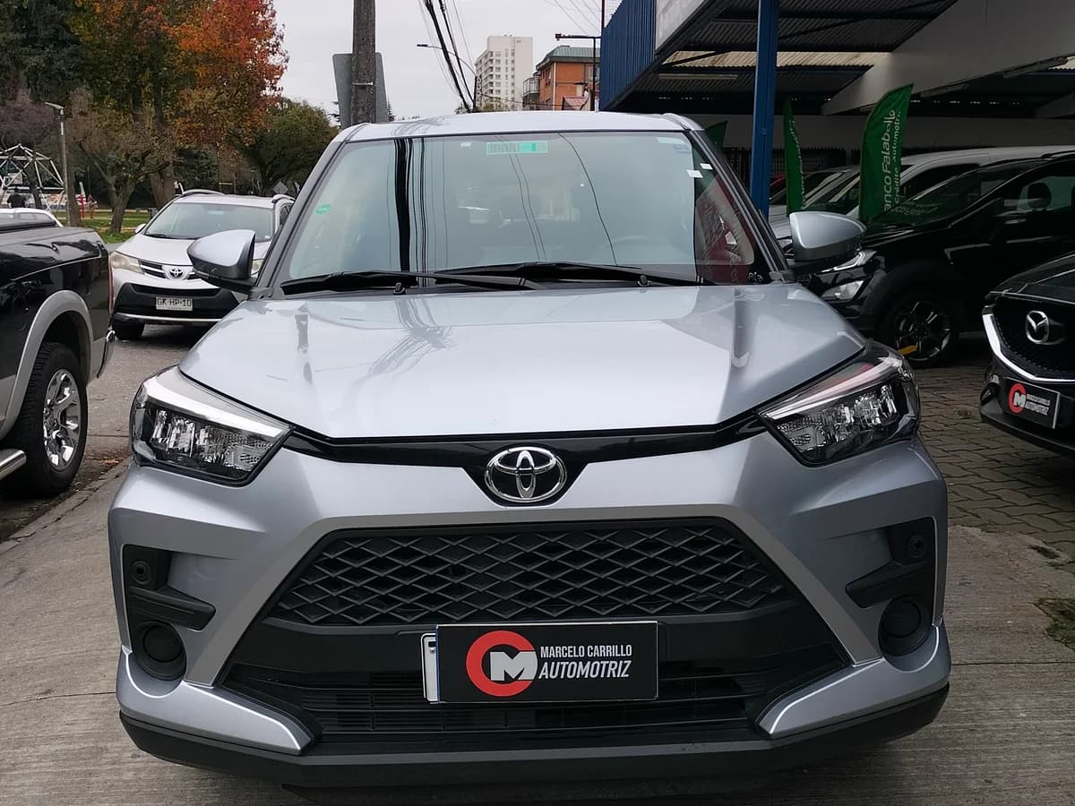 TOYOTA RAIZE CVT 1.2 AUT E 2025 - Imagen 1