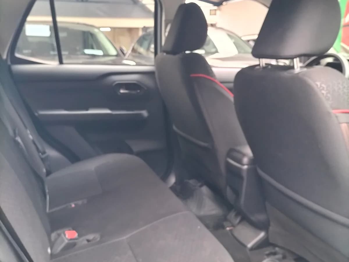 TOYOTA RAIZE CVT 1.2 AUT E 2025 - Imagen 16