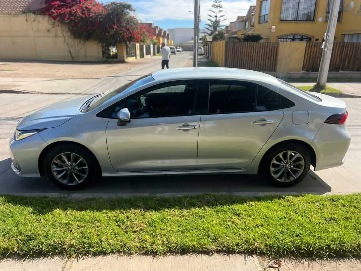 TOYOTA NEW COROLLA GLI 1.6 AUT 1.6 GLI 2022 - Imagen 3