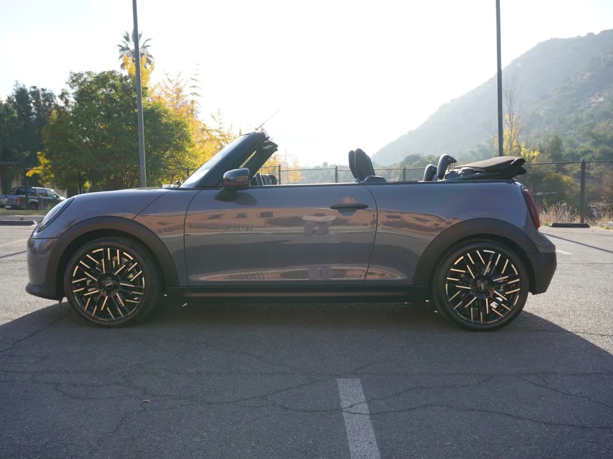 MINI Cooper S 2.0 Cabrio 2.0 Turbo 2025 - Imagen 8