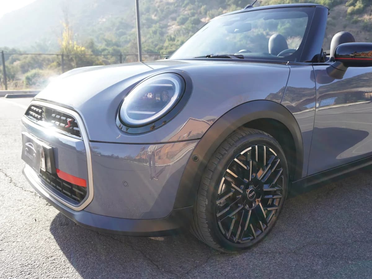 MINI Cooper S 2.0 Cabrio 2.0 Turbo 2025 - Imagen 10