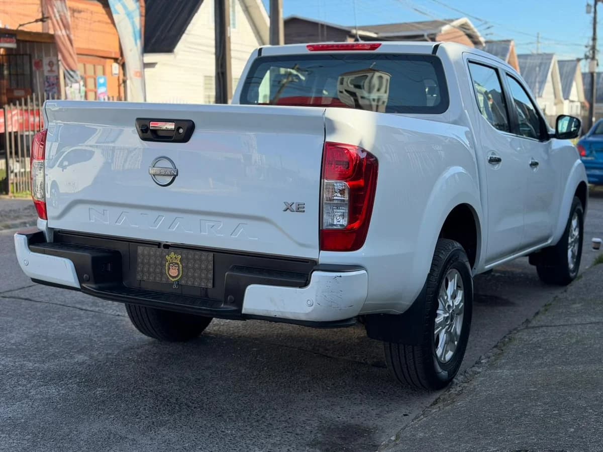 NISSAN NAVARA D CAB 2.3 4X2 MT 2024 - Imagen 4