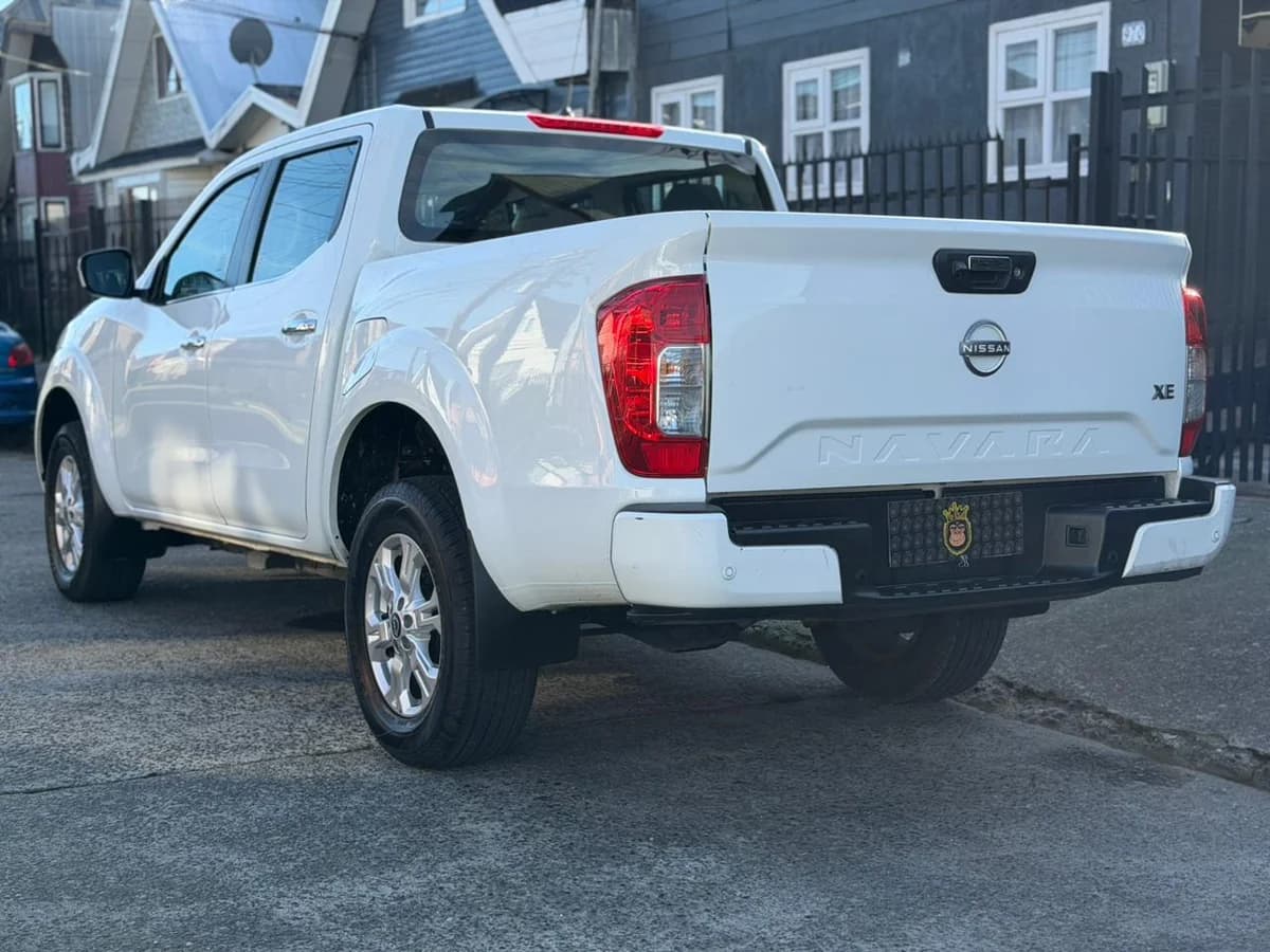 NISSAN NAVARA D CAB 2.3 4X2 MT 2024 - Imagen 6