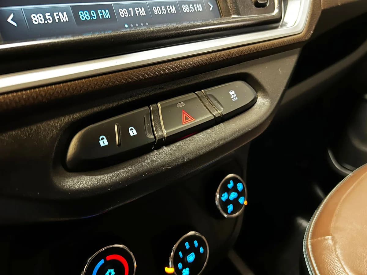 CHEVROLET SPIN LTZ 1.8 PREMIER 1.8 MT 2021 - Imagen 15