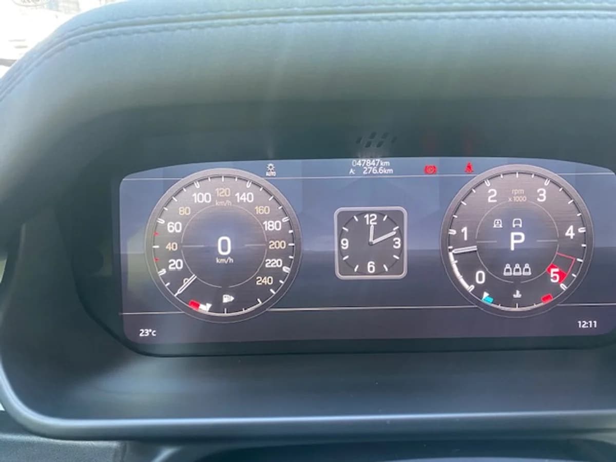 LAND ROVER DEFENDER 90 4x4 3.0 ID 2022 - Imagen 10