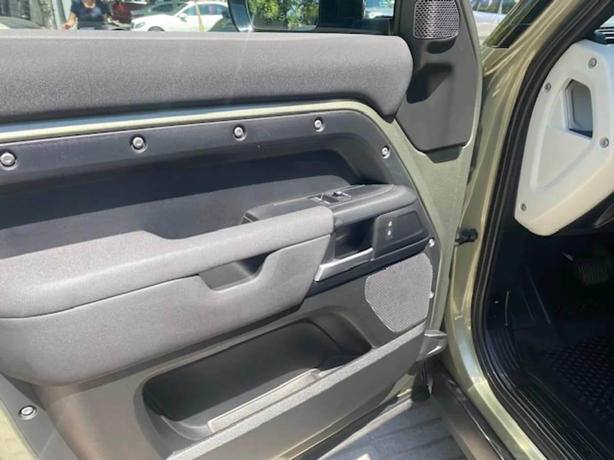 LAND ROVER DEFENDER 90 4x4 3.0 ID 2022 - Imagen 18