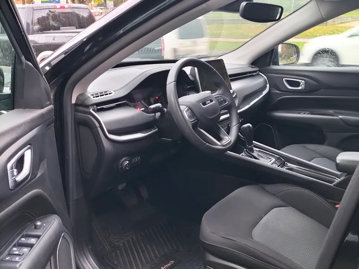 JEEP COMPASS LIMITED 1.3 AUT 1 2022 - Imagen 5