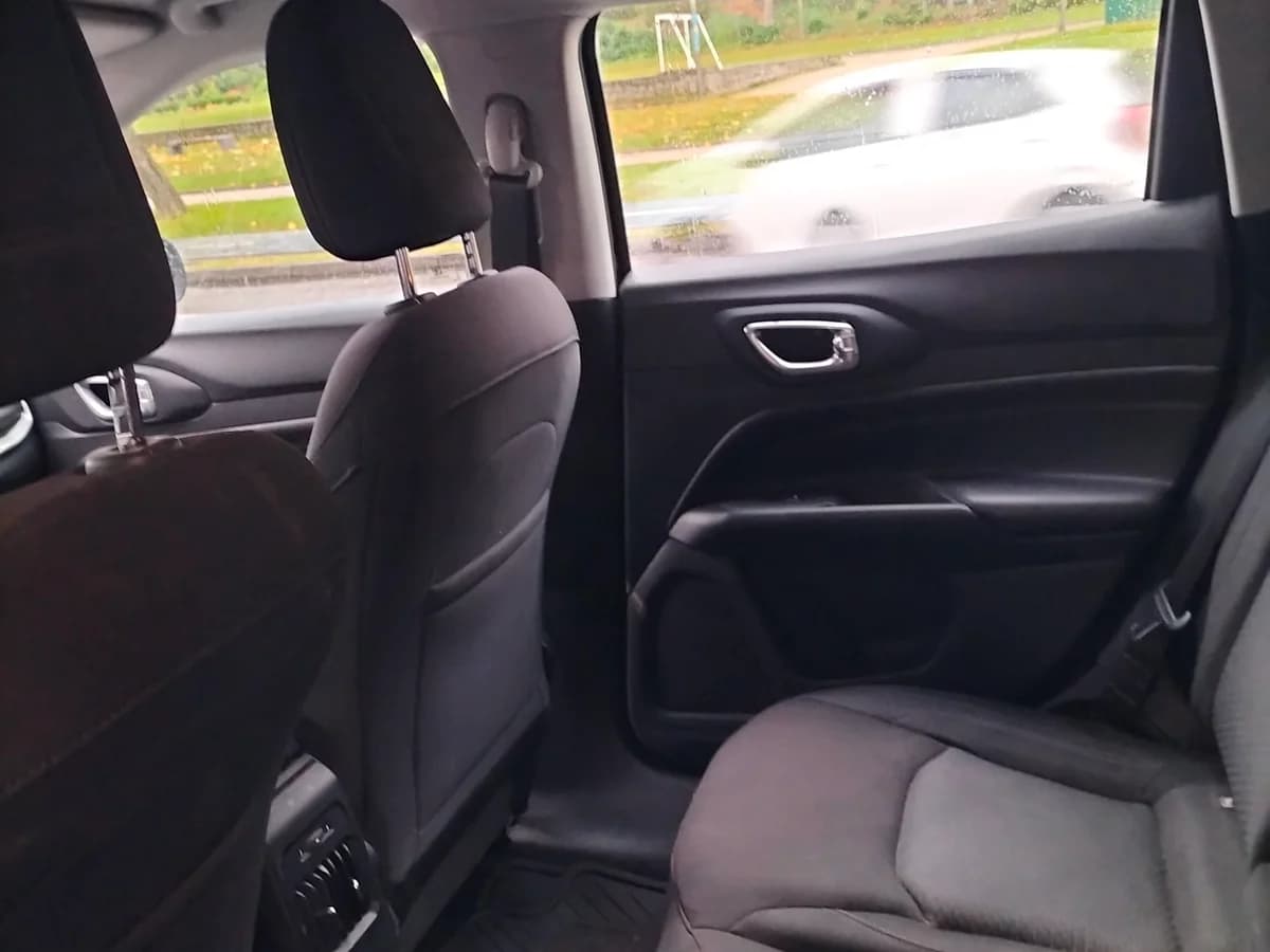 JEEP COMPASS LIMITED 1.3 AUT 1 2022 - Imagen 13
