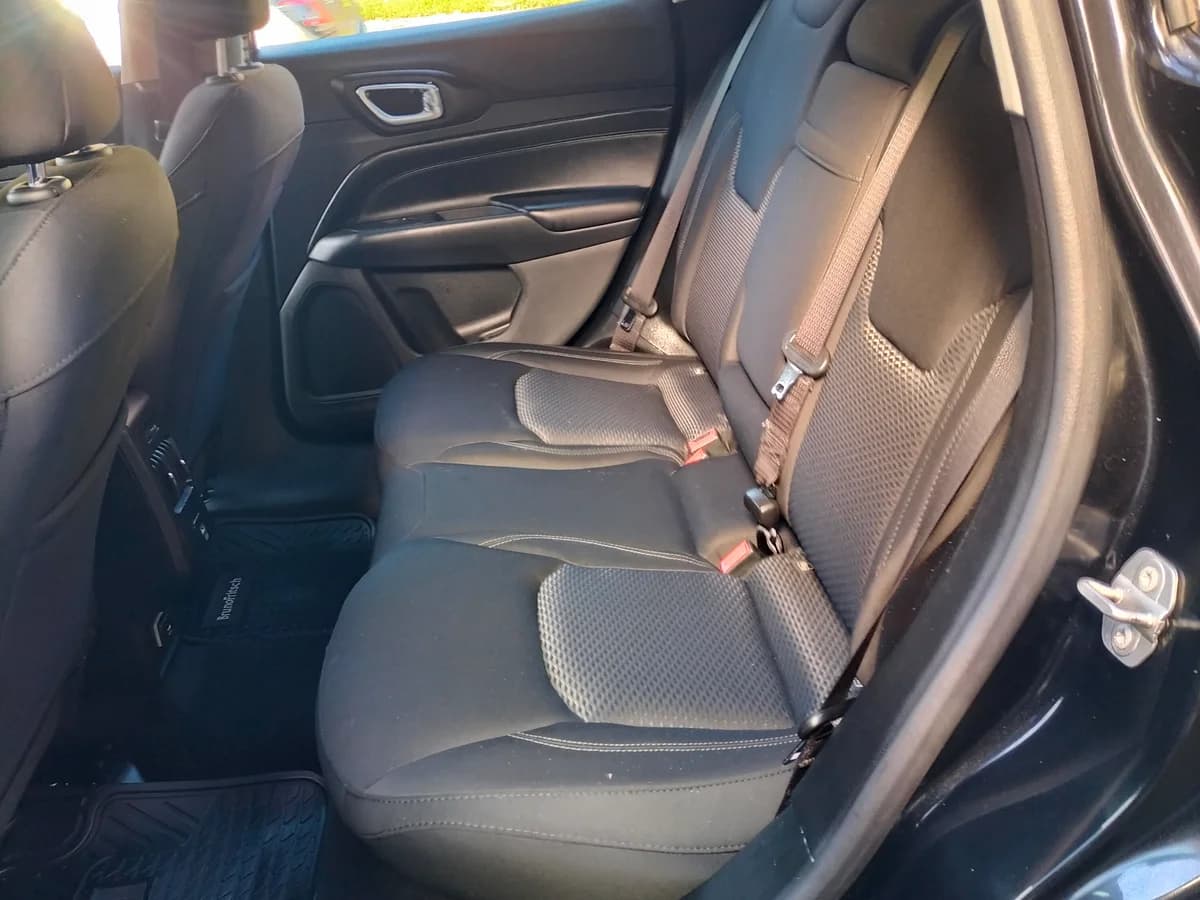 JEEP COMPASS LIMITED 1.3 AUT 1 2022 - Imagen 8