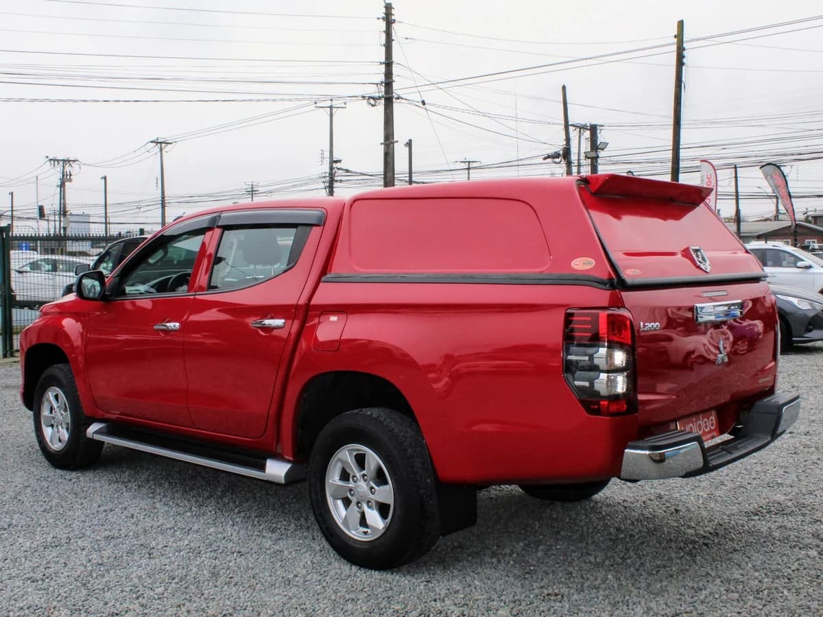 MITSUBISHI L200 KATANA CR 2.5 CR 2023 - Imagen 9