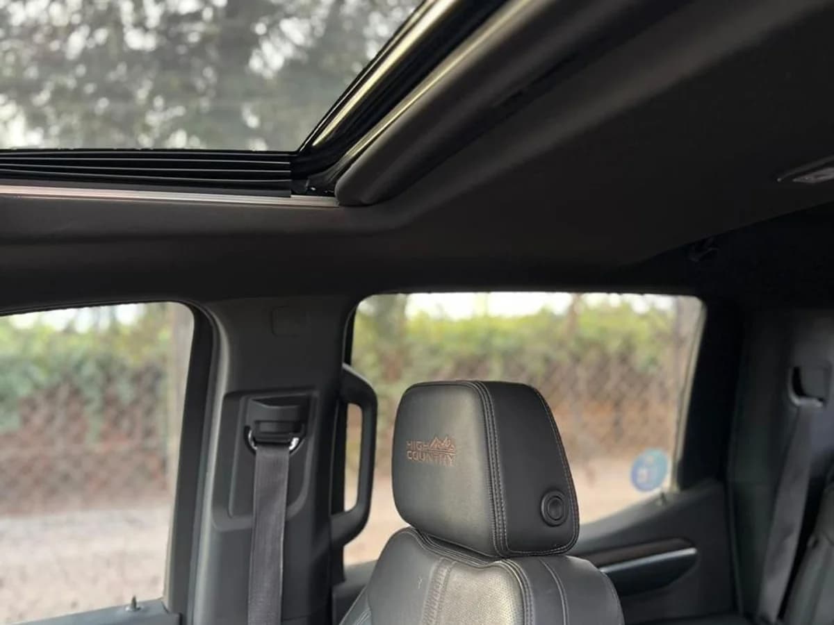 CHEVROLET SILVERADO 4X4 3.0L AUT HIGH COUNTRY DIESEL 2023 - Imagen 10
