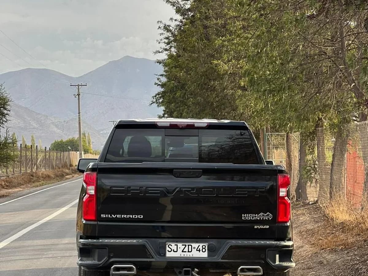 CHEVROLET SILVERADO 4X4 3.0L AUT HIGH COUNTRY DIESEL 2023 - Imagen 5