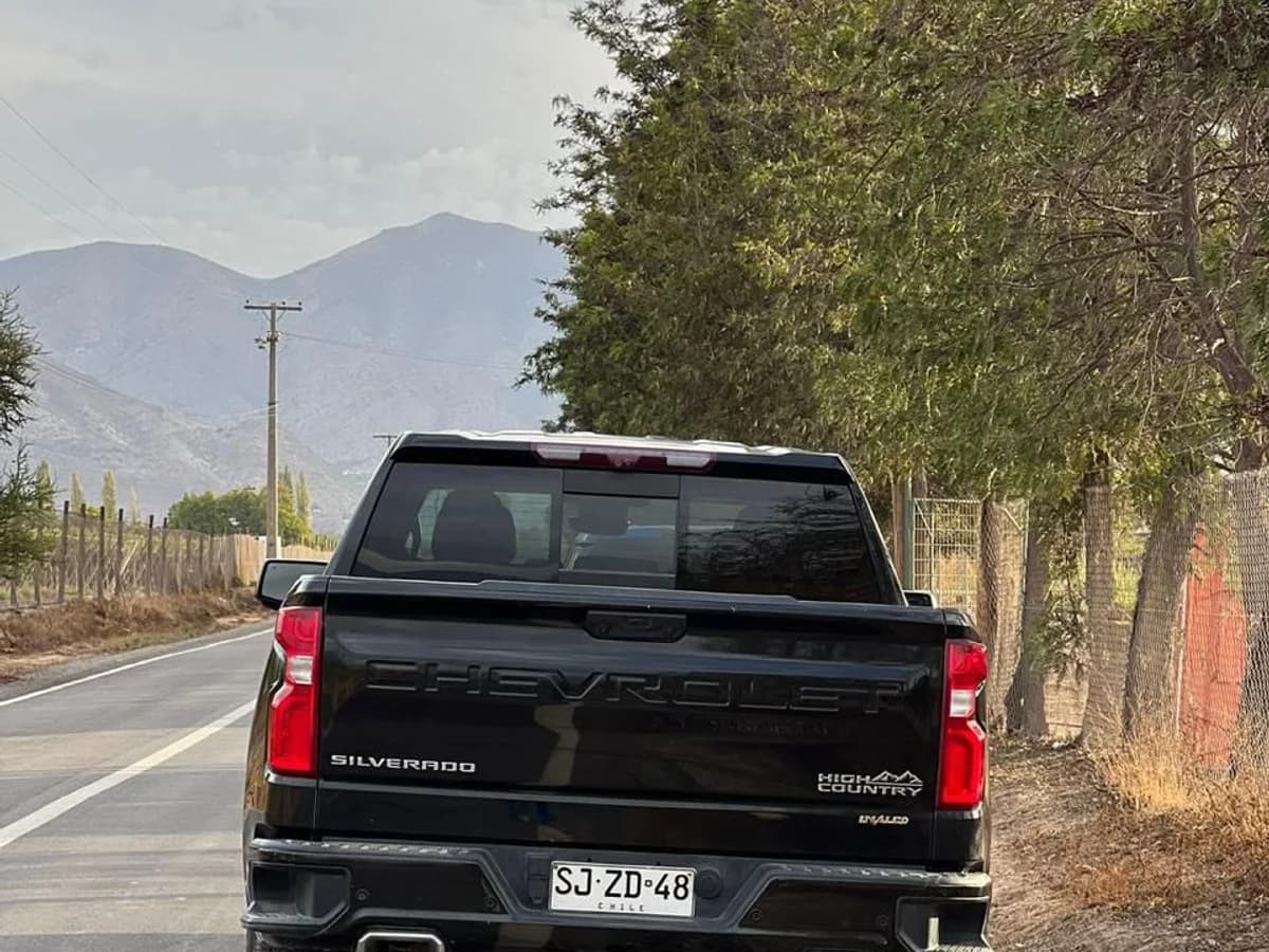 CHEVROLET SILVERADO 4X4 3.0L AUT HIGH COUNTRY DIESEL 2023 - Imagen 11