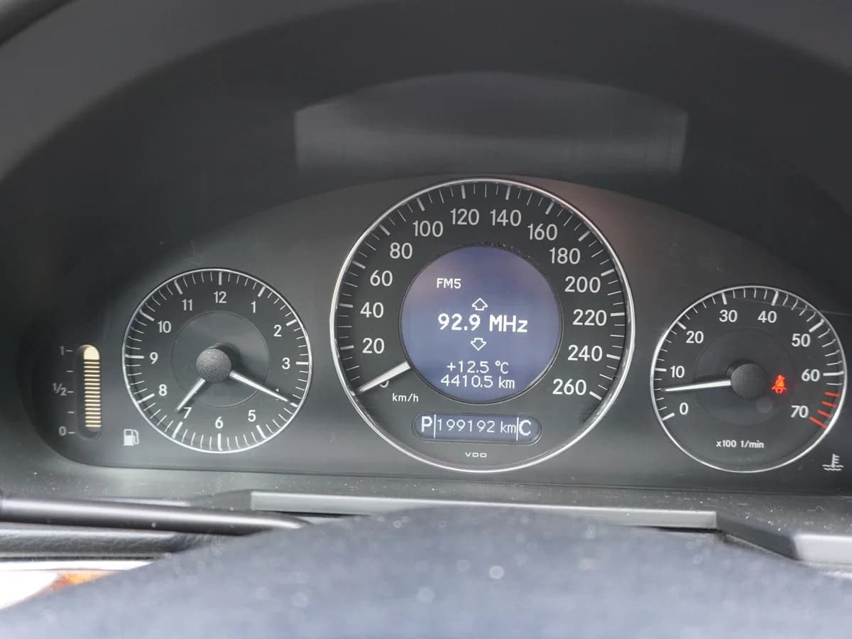 MERCEDES BENZ E 350 Elegance 3.5 V6 AMG 2006 - Imagen 21