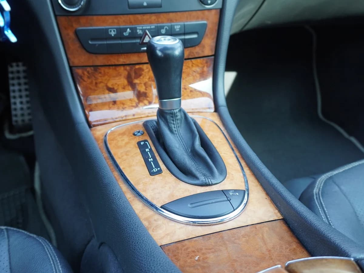 MERCEDES BENZ E 350 Elegance 3.5 V6 AMG 2006 - Imagen 23