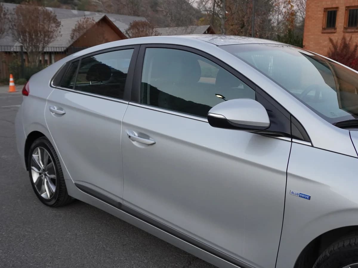 HYUNDAI IONIQ 1.6 GDI HÍBRIDO AE 2020 - Imagen 12