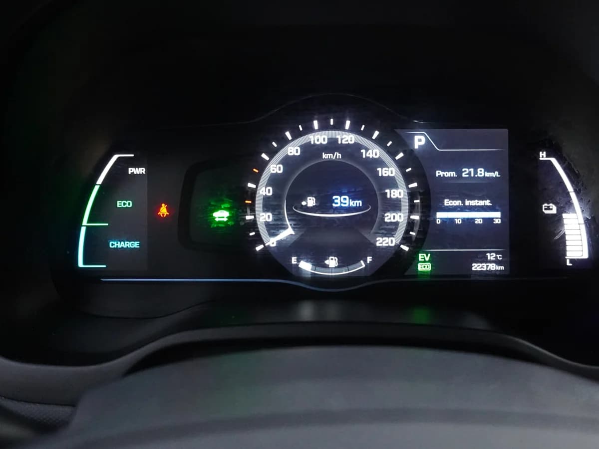 HYUNDAI IONIQ 1.6 GDI HÍBRIDO AE 2020 - Imagen 21
