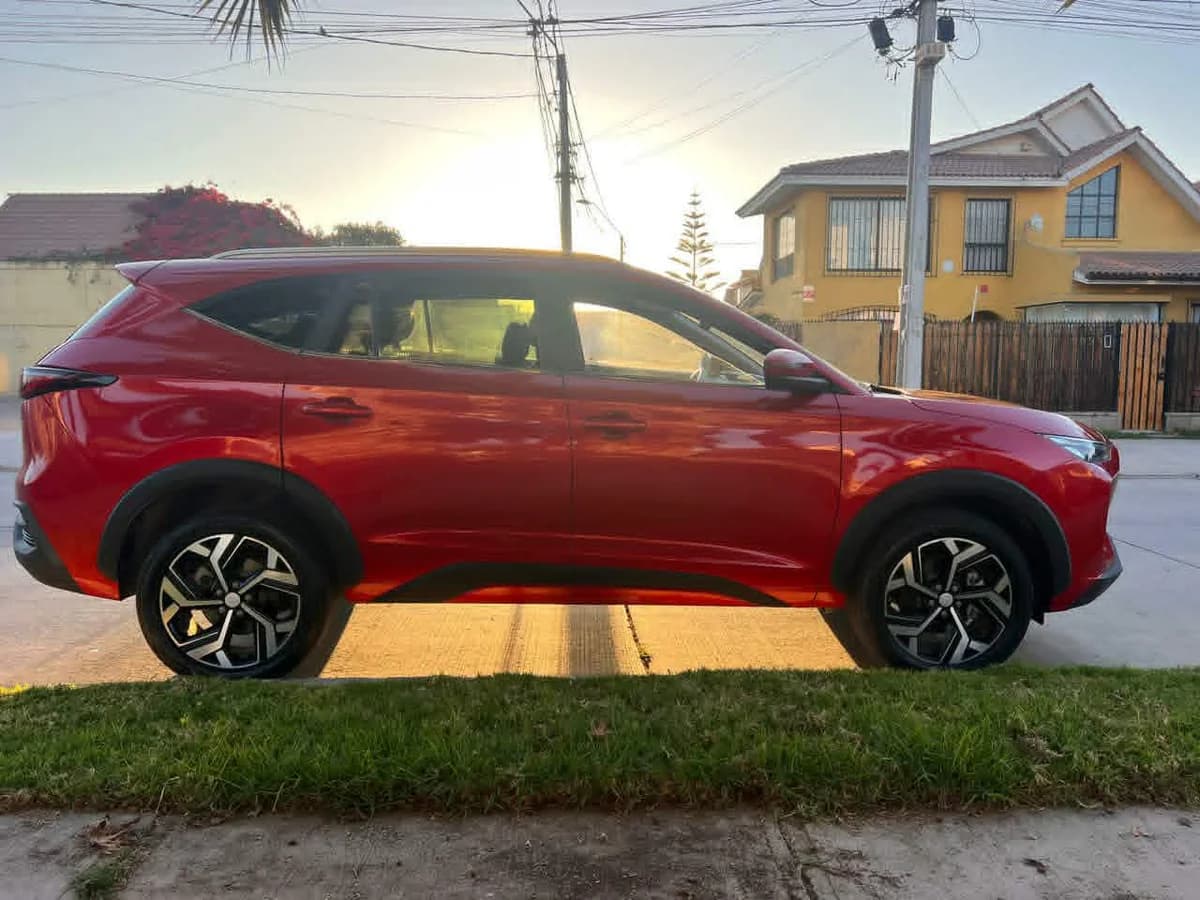 JAC JS8 LUXURY 1.5 AT 2024 - Imagen 1