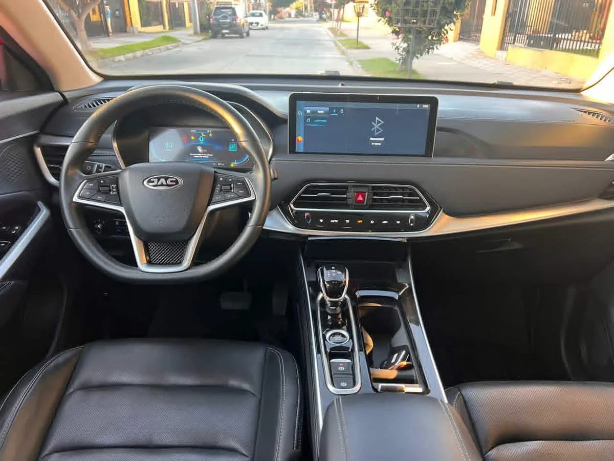 JAC JS8 LUXURY 1.5 AT 2024 - Imagen 8