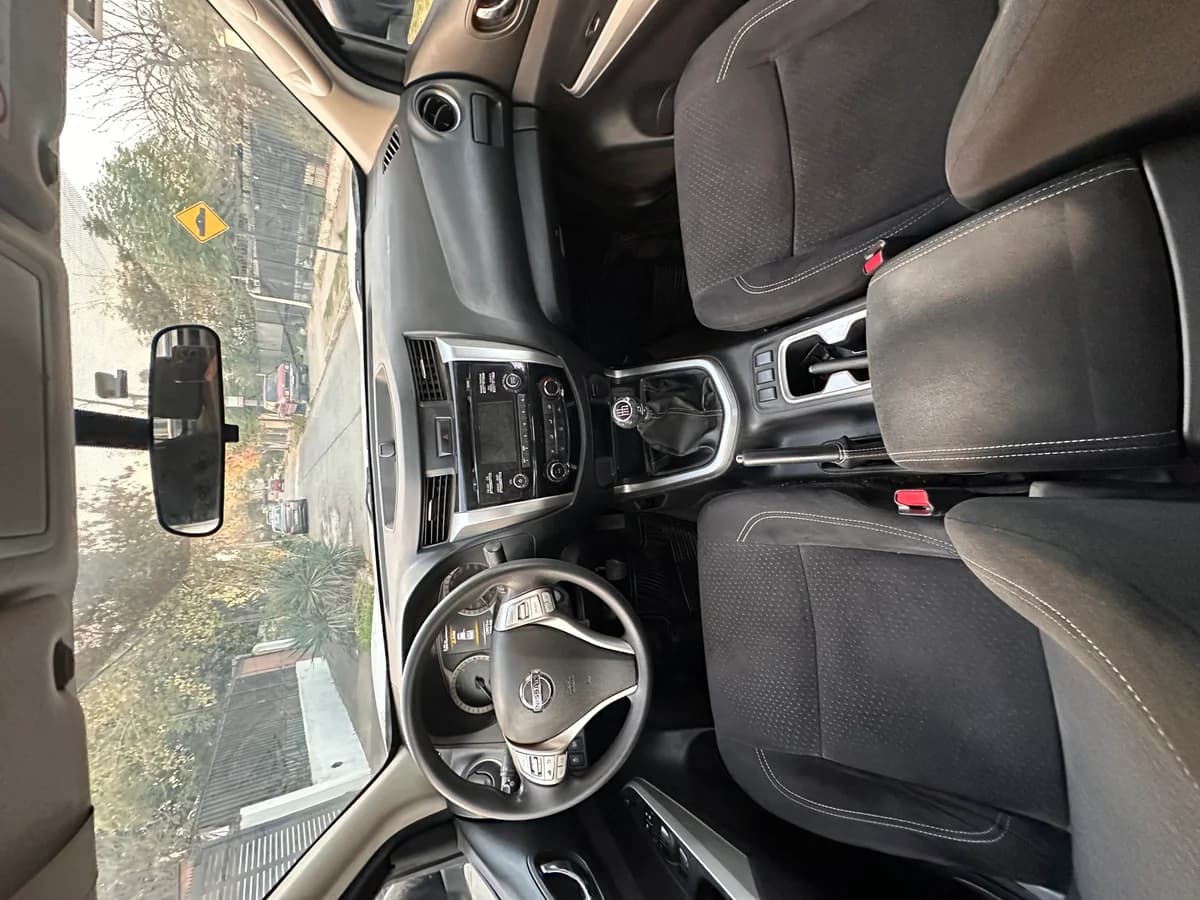 NISSAN NP300 4x2 2021 - Imagen 8