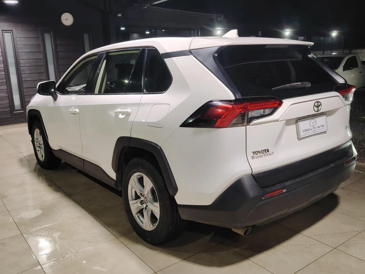 TOYOTA RAV 4 2.0 2.0 4x2 MT 2020 - Imagen 11
