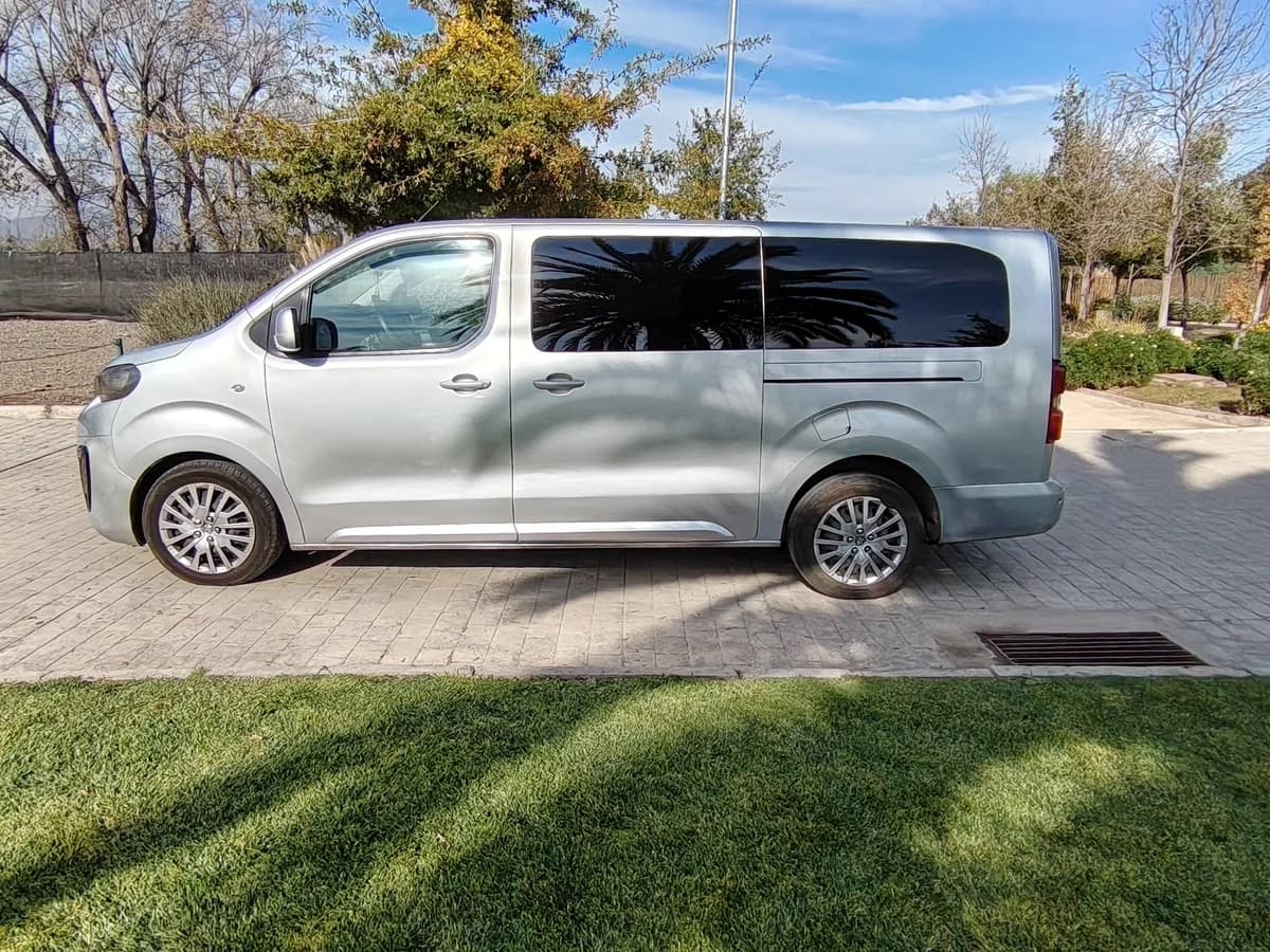 PEUGEOT Traveller BLUEHDI 2019 - Imagen 6