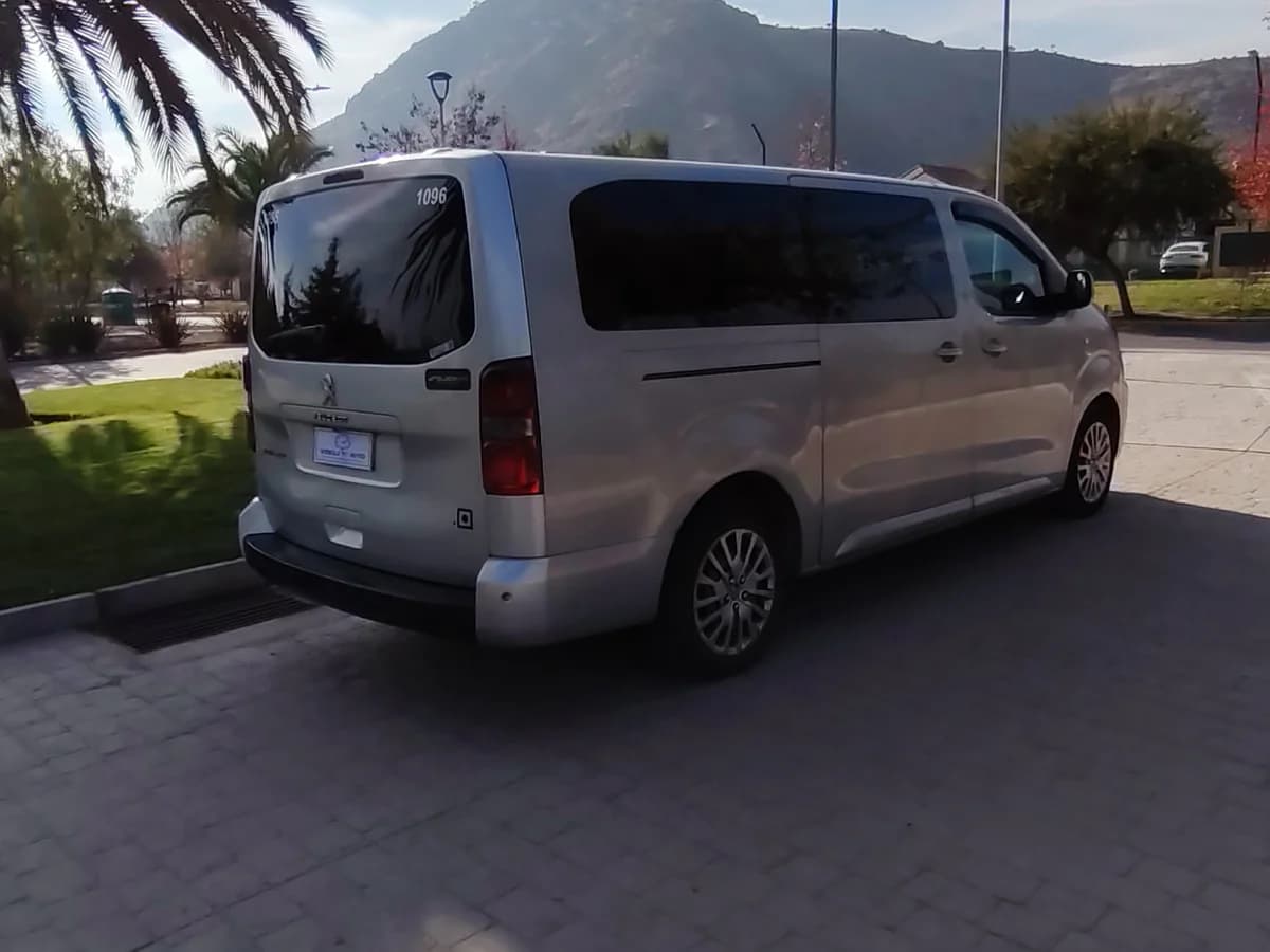 PEUGEOT Traveller BLUEHDI 2019 - Imagen 11