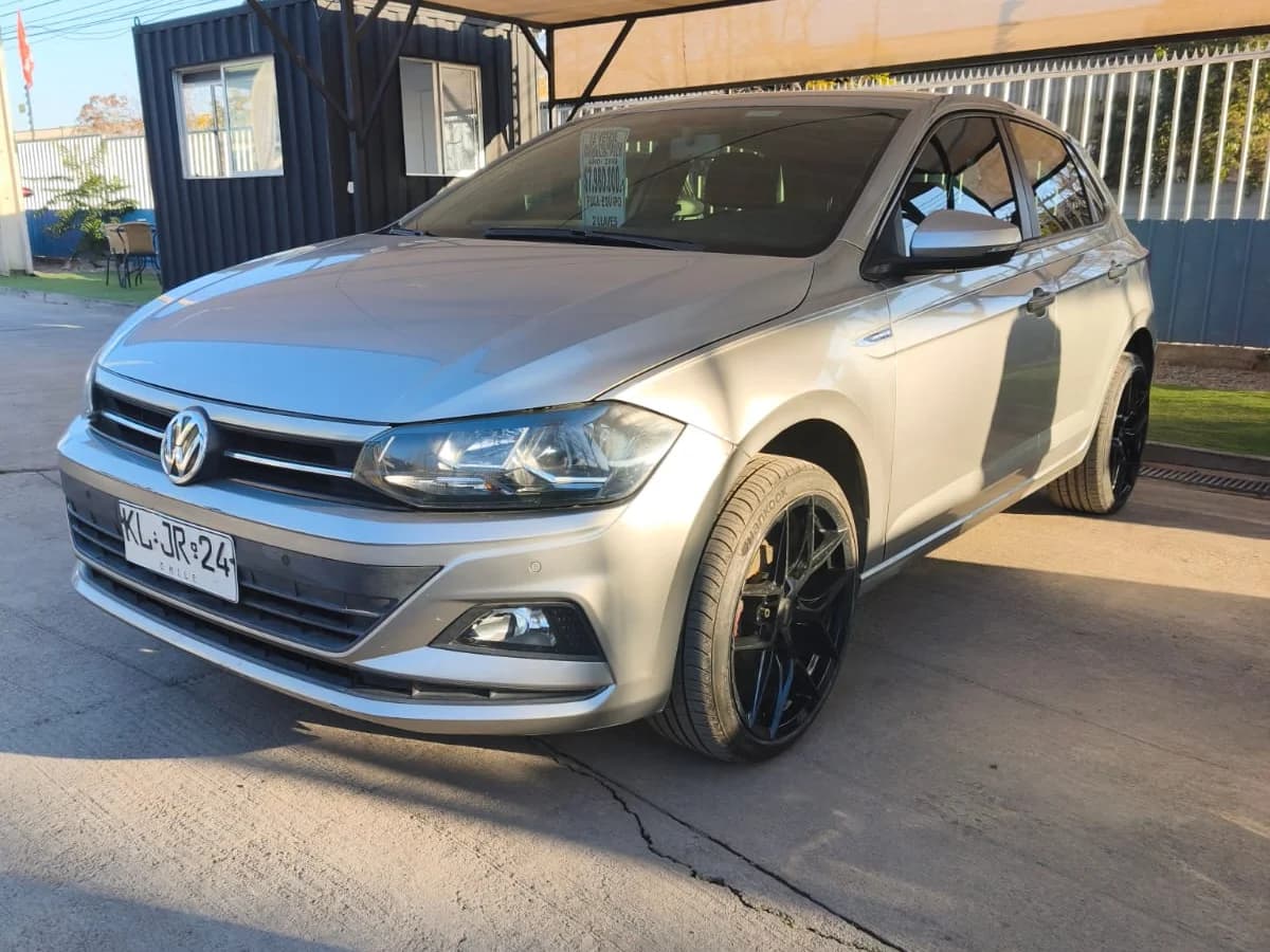 VOLKSWAGEN POLO CONFORTLINE 2018 - Imagen 2