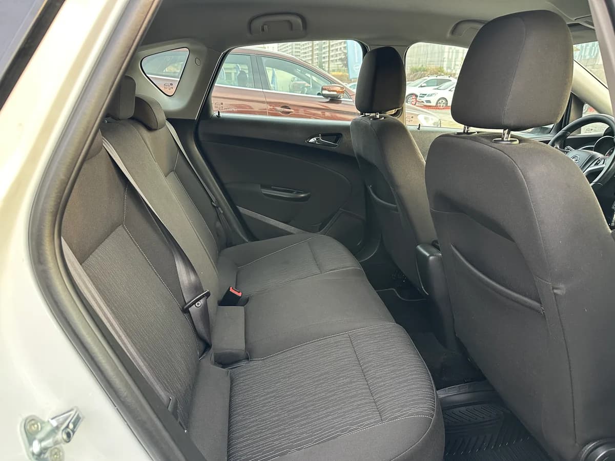OPEL ASTRA HB 1.6 TURBO ENJOY R HB 1.6 TURBO ENJOY R 2015 - Imagen 20