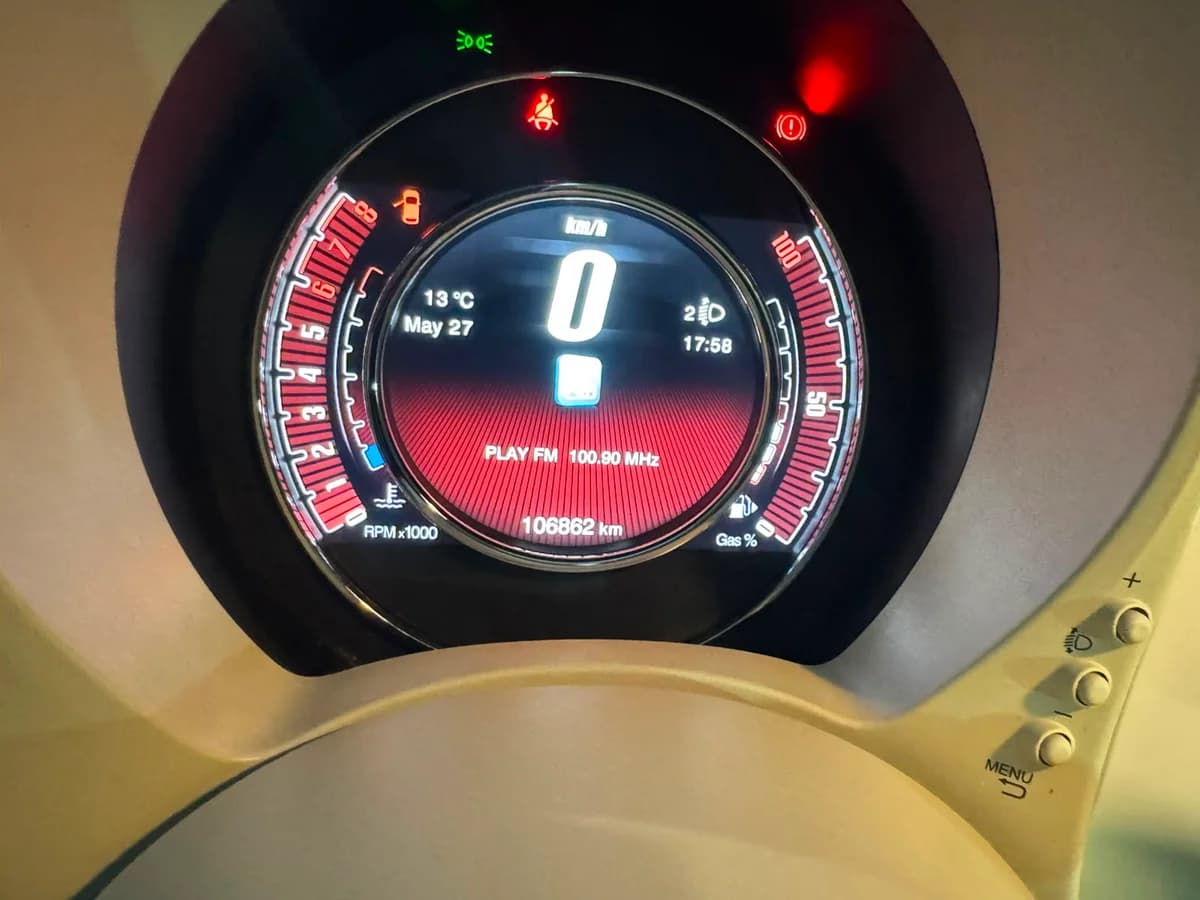 FIAT 500 LOUNGE HB DUALOGIC 1.4 1.4 LOUNGE 4X2 100 CV CUERO HB TECHO PANORAMICO MT 3P 2018 - Imagen 3