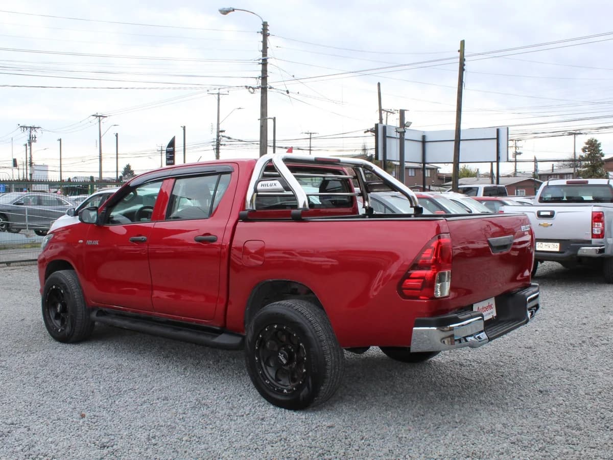 TOYOTA HI LUX D CAB 4X4 2.4 4x4 2018 - Imagen 9