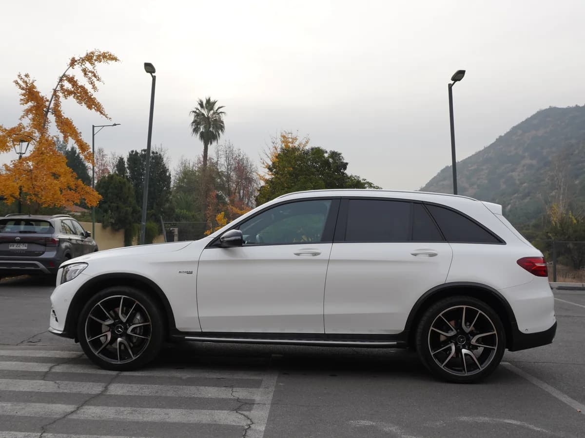 MERCEDES BENZ GLC 43 AMG 3.0 4Matic AMG 3.0 V6 Twin Turbo 4WD AT 5P 2018 - Imagen 8