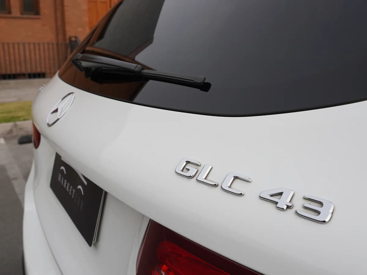 MERCEDES BENZ GLC 43 AMG 3.0 4Matic AMG 3.0 V6 Twin Turbo 4WD AT 5P 2018 - Imagen 21
