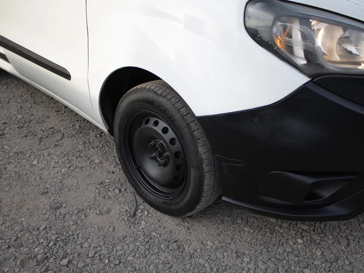 RAM VAN 1000 1.3 Cab Simple 2022 - Imagen 4
