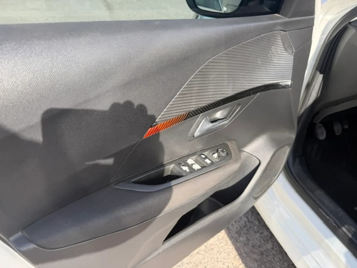 PEUGEOT 208 PURE TECH 1.2 ACTIVE 1.2 2022 - Imagen 7