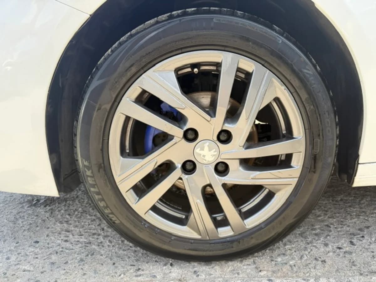 PEUGEOT 208 PURE TECH 1.2 ACTIVE 1.2 2022 - Imagen 16