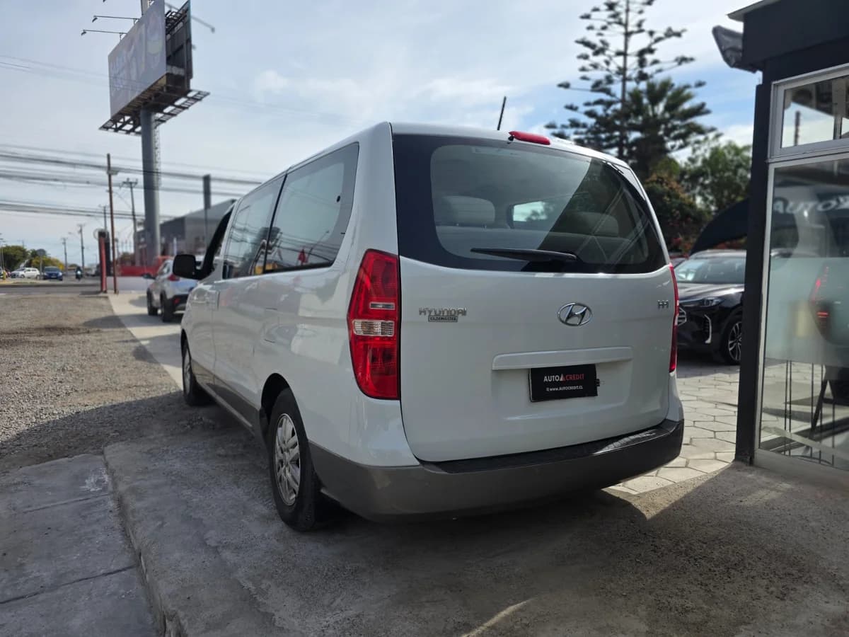 HYUNDAI H1 FG CRDI GL 2.5 MEC 2019 - Imagen 10