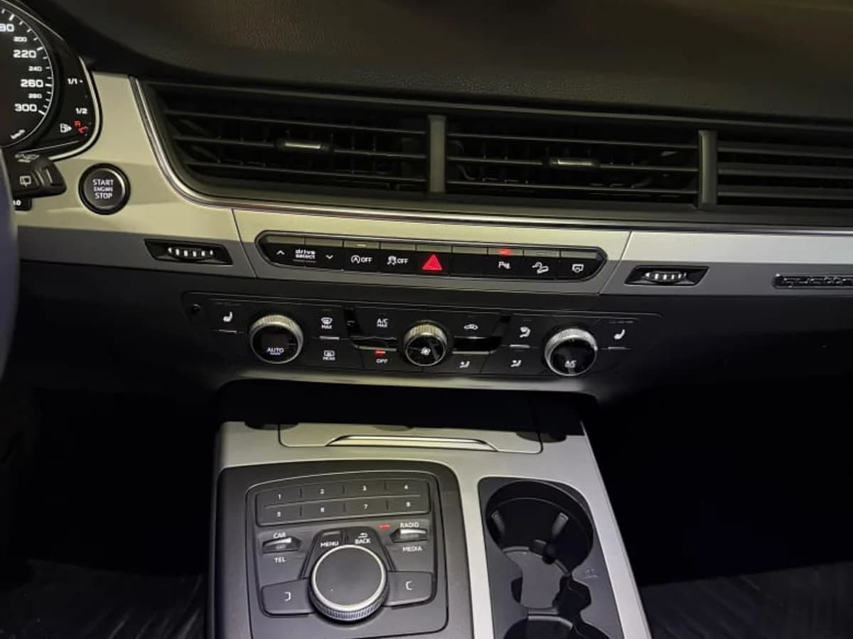 AUDI Q7 TFSI 2.0 2018 - Imagen 10