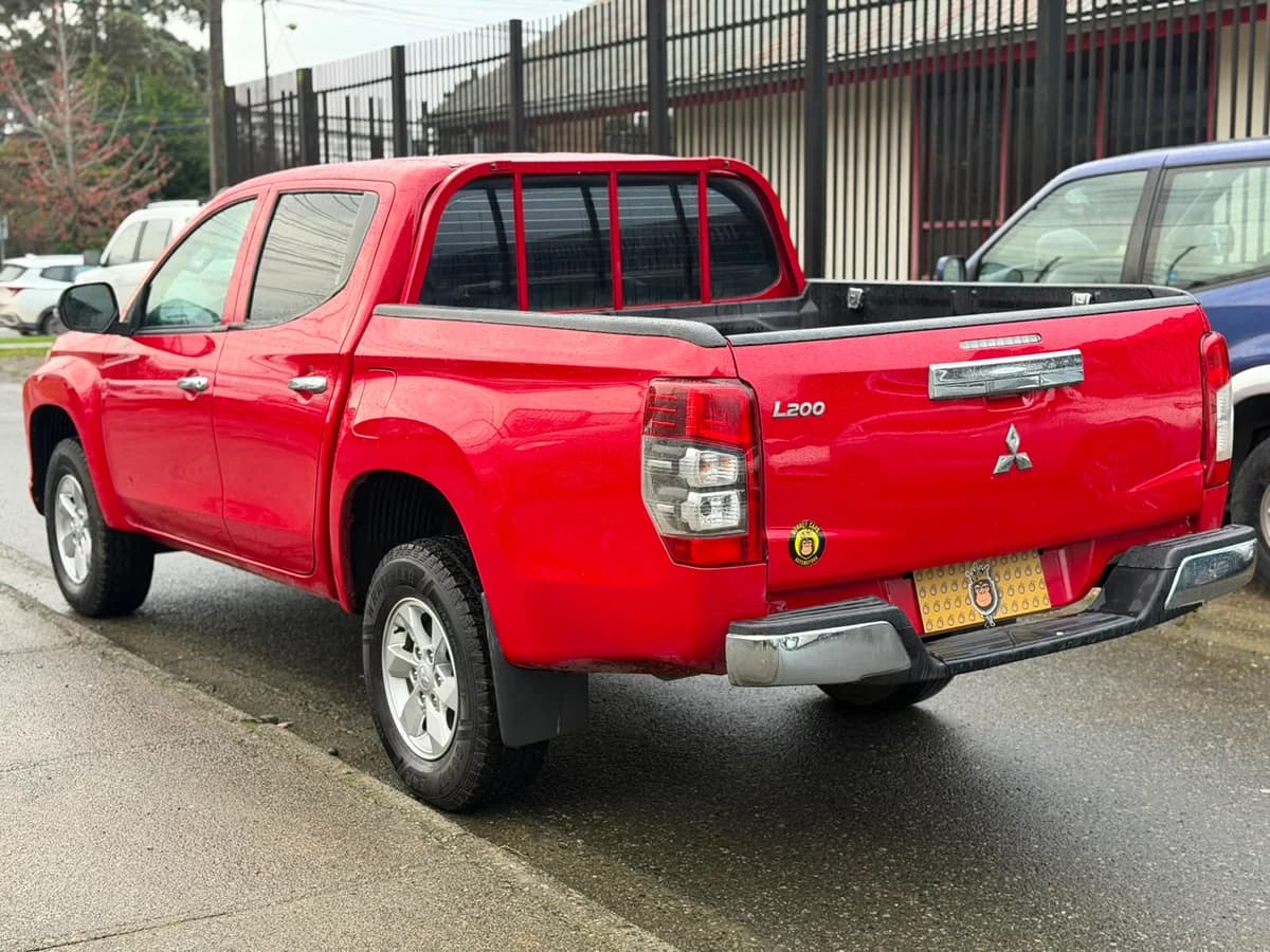 MITSUBISHI l200 KATANA CRT 4X2 2.4 2022 - Imagen 4