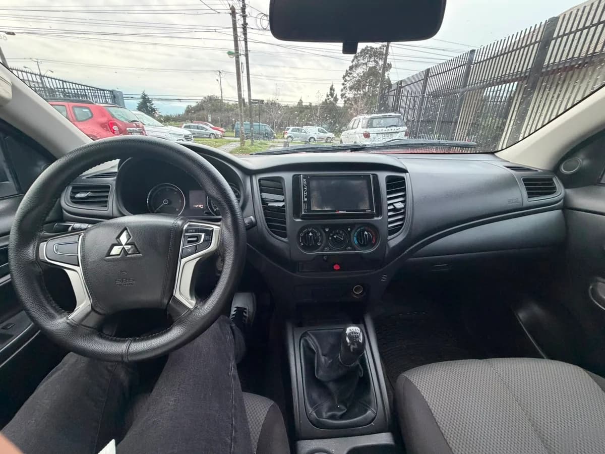 MITSUBISHI l200 KATANA CRT 4X2 2.4 2022 - Imagen 8