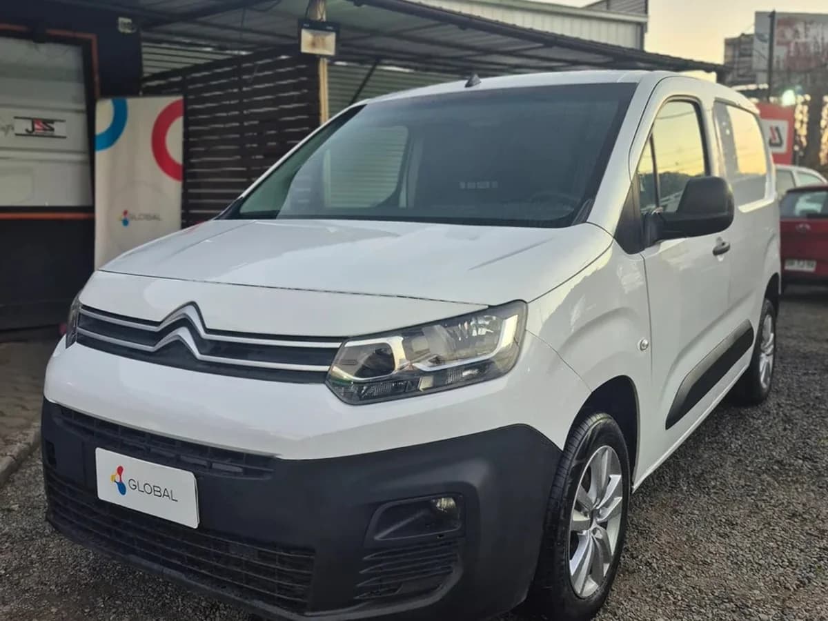CITROEN Berlingo 1.6 HDI 92CV FURGÓN 2021 - Imagen 2