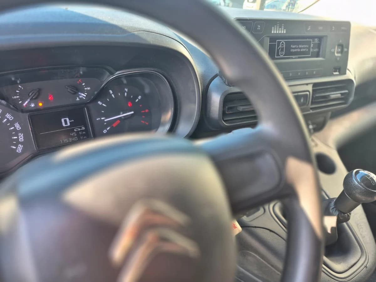 CITROEN Berlingo 1.6 HDI 92CV FURGÓN 2021 - Imagen 13