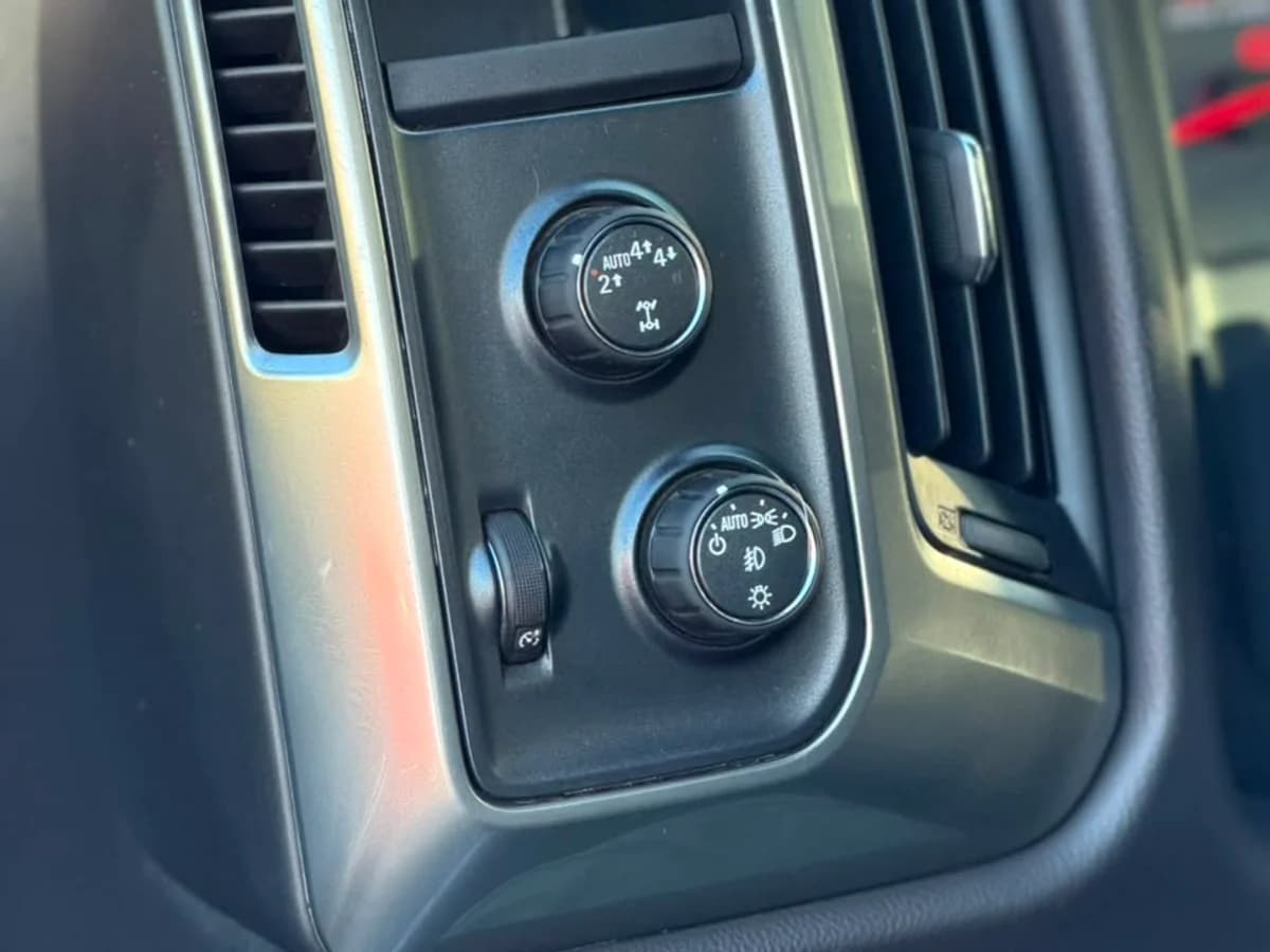 CHEVROLET SILVERADO LT RC 4WD 5.3 5.3 V8 2019 - Imagen 16