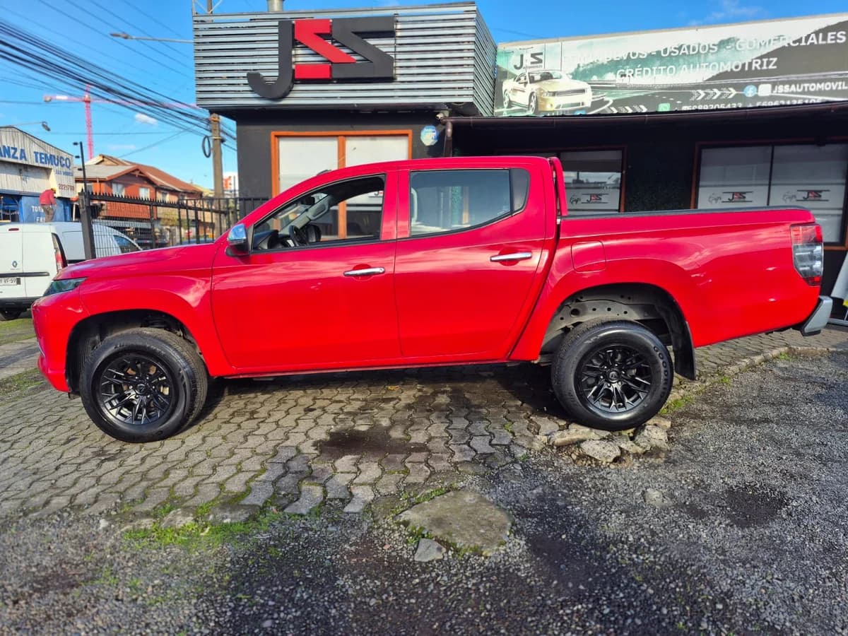 MITSUBISHI L200 KATANA CR 2.4 2.4 2022 - Imagen 9