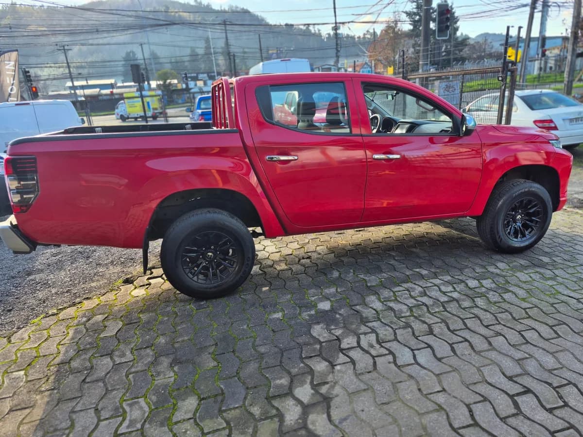 MITSUBISHI L200 KATANA CR 2.4 2.4 2022 - Imagen 12