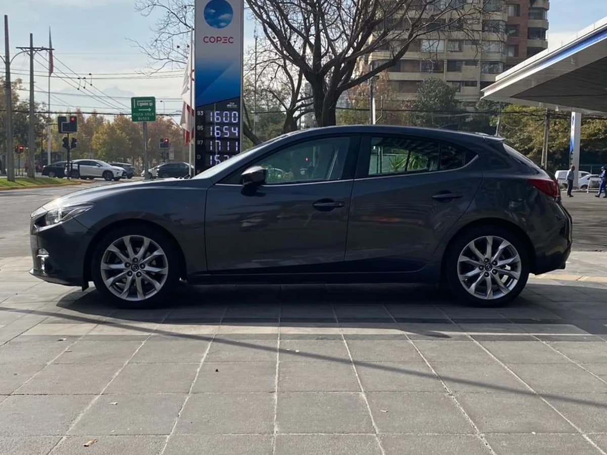 MAZDA 3 GT Sport 2.5 Skyactiv-G BOSE 2026 - Imagen 8