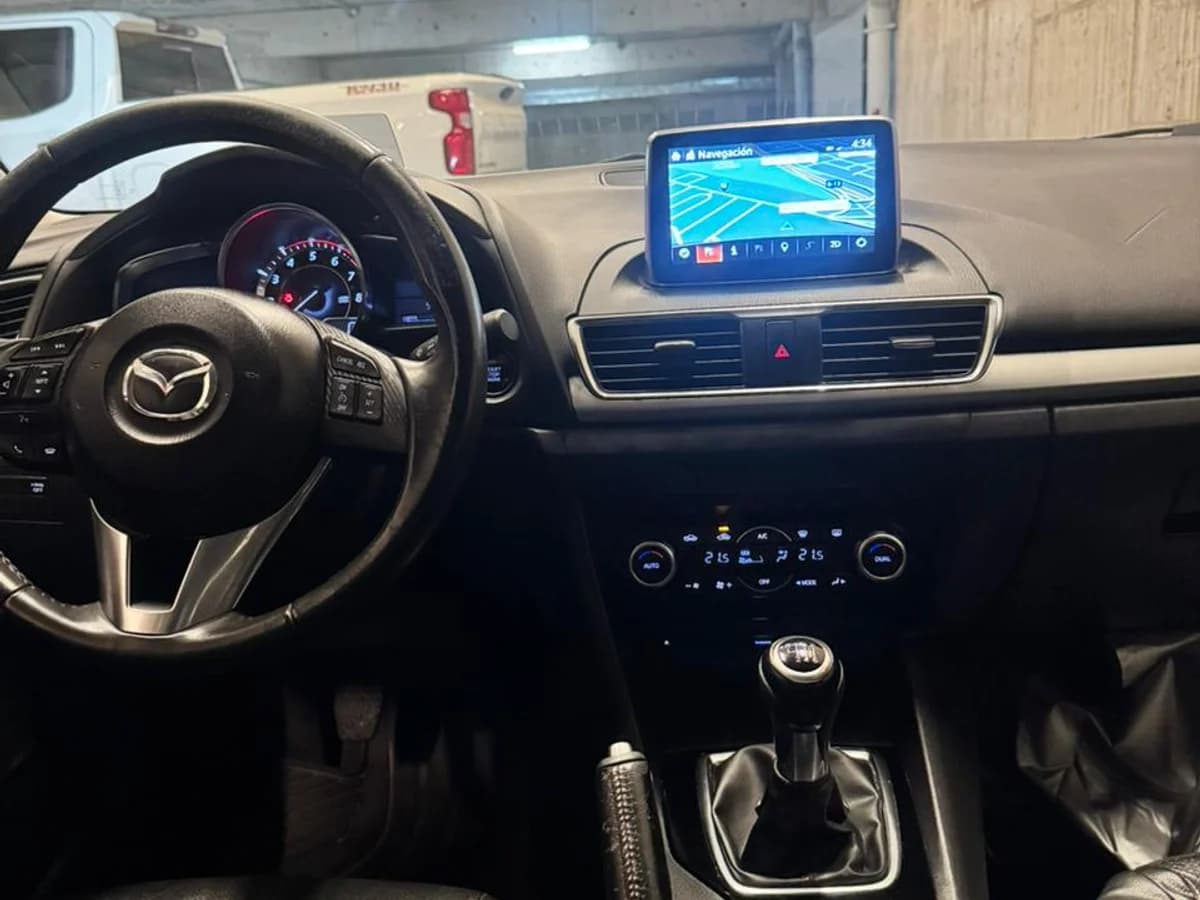 MAZDA 3 GT Sport 2.5 Skyactiv-G BOSE 2026 - Imagen 9