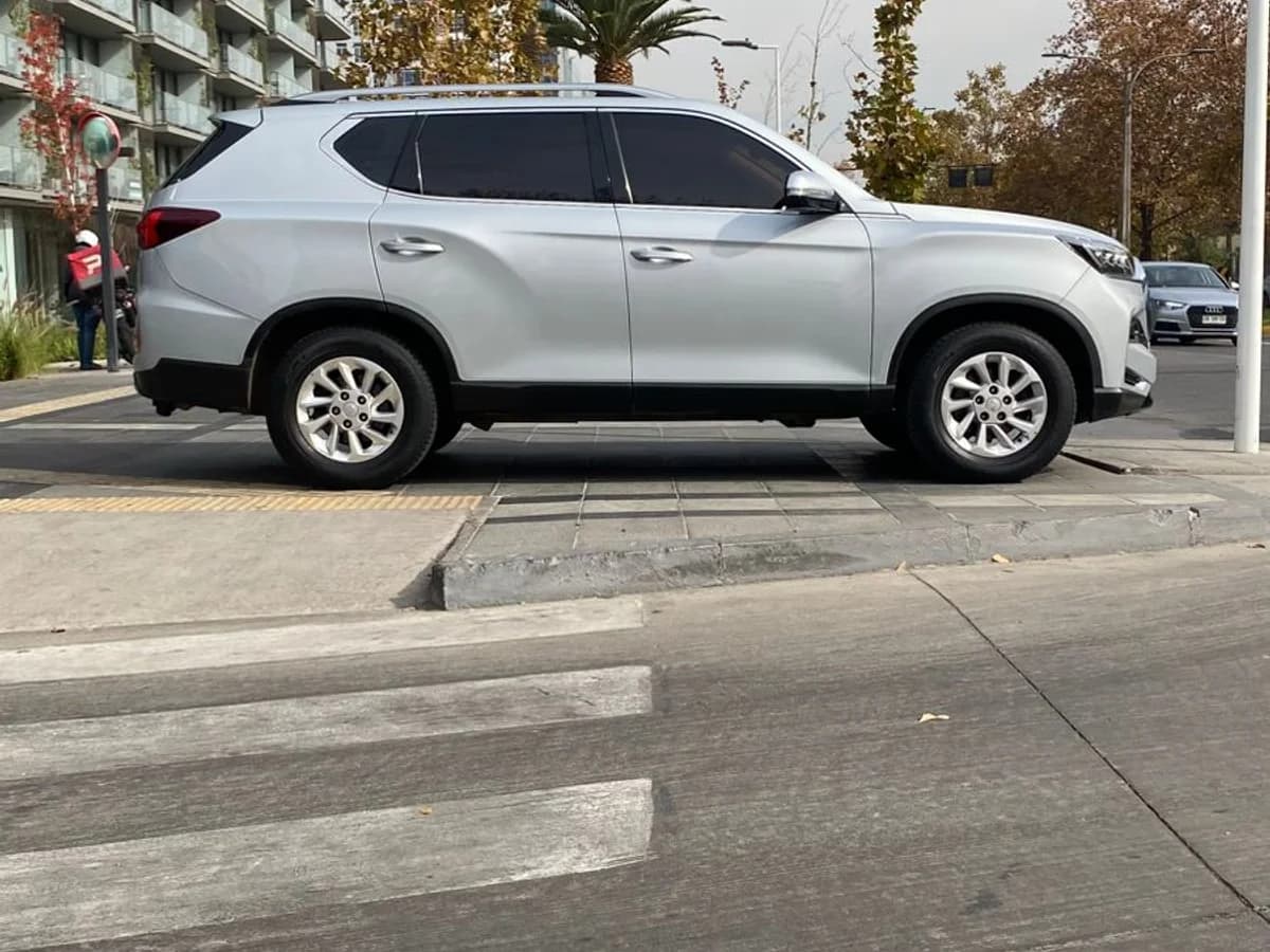 SSANGYONG NEW REXTON GLX TD 2.2 AUT 4X2 2AB 8AT 5P 2022 - Imagen 5
